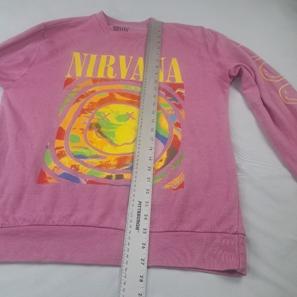 Urban Outfitters x Nirvana Smile Overdyed Oversize Crew Neck Sweatshirt Pink M - Picture 10 of 11